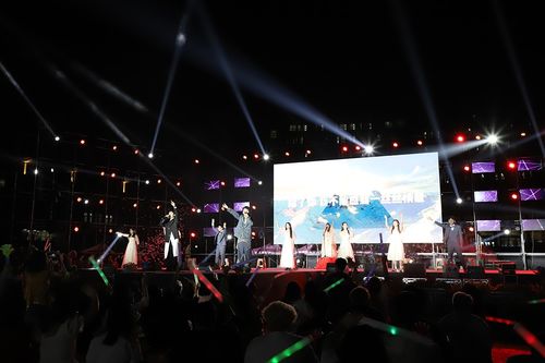 设计艺术学院举办学习宣传贯彻党的二十大精神暨第二十届创意风文艺晚会策划